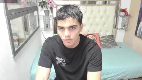 Snapshot of heiker_ chatting on September 2025 10:37:01 AM heiker_ online show from September 2025 10:37:01 AM