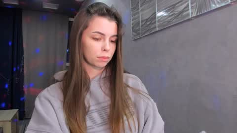 Snapshot of heileymeow chatting on January 2025 08:11:02 PM Heiley online show from January 2025 08:11:02 PM