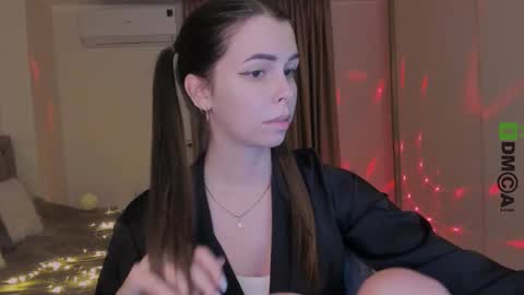 Snapshot of heileymeow chatting on March 2025 09:07:02 PM Heiley online show from March 2025 09:07:02 PM