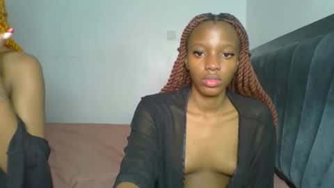 Snapshot of heilybunny chatting on May 2026 09:34:02 PM heilybunny online show from May 2026 09:34:02 PM