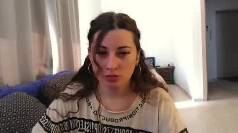 helen_adams_ online show from June 2026 05:43:01 AM