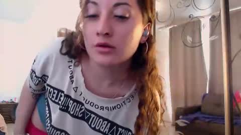 helen_adams_ online show from June 2026 05:17:02 AM