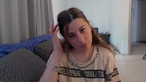 helen_adams_ online show from June 2026 06:51:01 AM