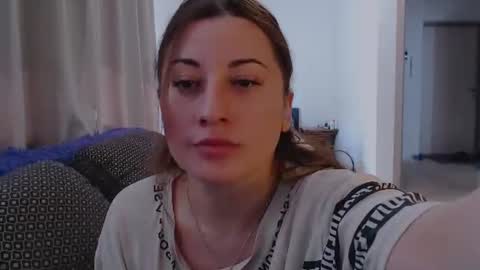 helen_adams_ online show from July 2026 06:05:01 AM