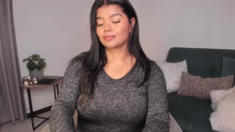 Snapshot of helen_miller chatting on December 2024 03:48:02 AM helen_miller online show from December 2024 03:48:02 AM