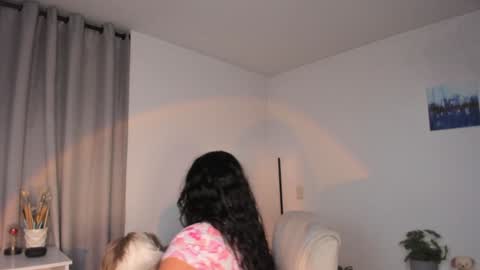 Snapshot of helen_miller chatting on February 2025 01:32:02 AM helen_miller online show from February 2025 01:32:02 AM