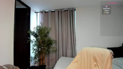 helen_miller online show from May 2026 08:49:02 PM