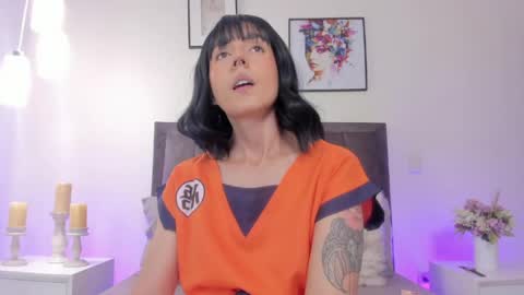 Helen  online show from May 2026 01:05:01 PM