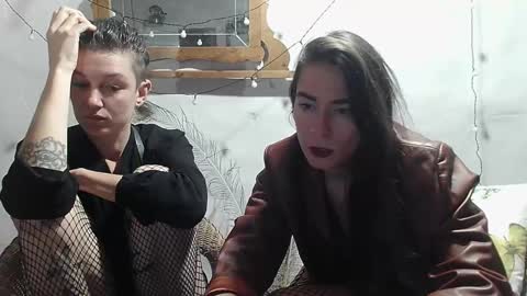 Snapshot of helen_victoria0 chatting on February 2025 06:46:01 PM Goddess Helen Goddess Victoria online show from February 2025 06:46:01 PM