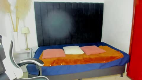 HELENA COPPER online show from May 2026 04:50:01 AM