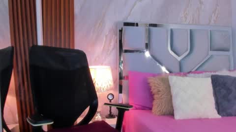 Helena Santos  online show from June 2026 11:13:01 AM
