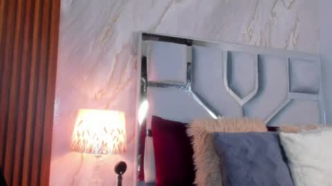 Helena Santos  online show from July 2026 11:02:01 AM