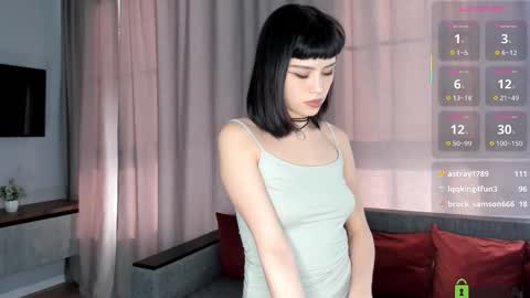 Snapshot of helenchristensen chatting on February 2025 10:48:02 AM Sarah here Help to make 100 thumbs up online show from February 2025 10:48:02 AM