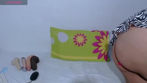 helennamartinez online show from February 2025 06:01:01 AM