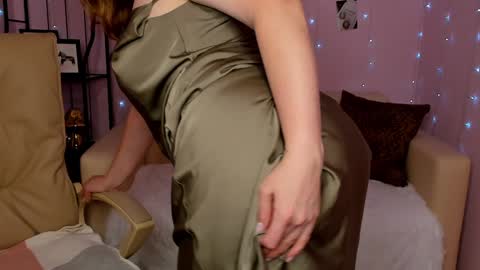 Snapshot of helens_lov chatting on January 2025 04:42:01 AM Helen online show from January 2025 04:42:01 AM