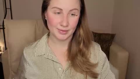 Snapshot of helens_lov chatting on November 2025 01:27:01 AM Helen online show from November 2025 01:27:01 AM