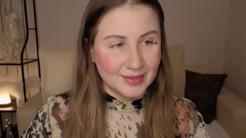 Snapshot of helens_lov chatting on December 2025 02:28:01 AM Helen online show from December 2025 02:28:01 AM