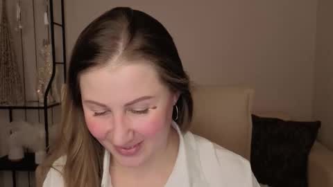 Snapshot of helens_lov chatting on December 2025 08:00:01 AM Helen online show from December 2025 08:00:01 AM