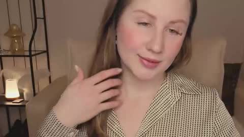 Snapshot of helens_lov chatting on February 2026 01:45:01 AM Helen online show from February 2026 01:45:01 AM