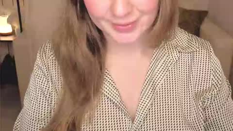 Snapshot of helens_lov chatting on March 2026 02:15:01 AM Helen online show from March 2026 02:15:01 AM