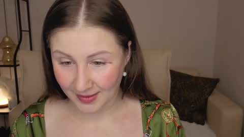 Snapshot of helens_lov chatting on April 2026 02:01:01 AM Helen online show from April 2026 02:01:01 AM