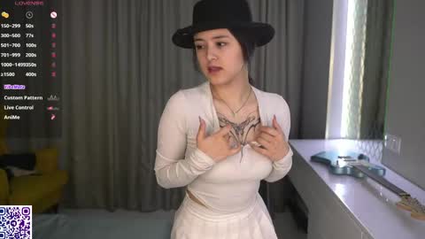 Aurora online show from April 2026 06:34:01 PM