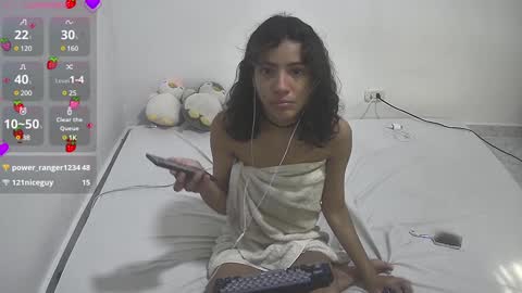 Helia Transfem and Amy online show from January 2025 03:08:02 PM