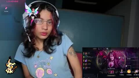 Helia Transfem and Amy online show from November 2025 11:32:02 AM