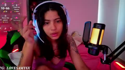 Helia Transfem and Amy online show from June 2026 02:39:01 PM