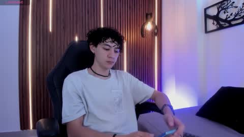 helios_obscuro online show from September 2025 01:38:02 PM