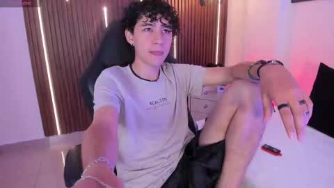 helios_obscuro online show from October 2025 01:20:01 PM