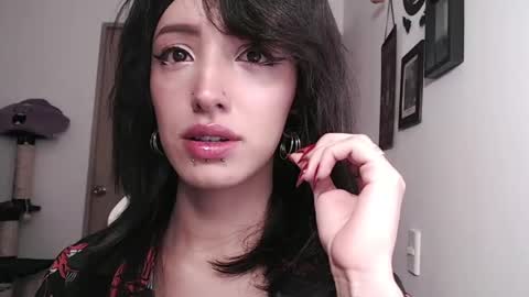 Snapshot of hell_666_xxx chatting on January 2025 10:29:02 PM cher online show from January 2025 10:29:02 PM