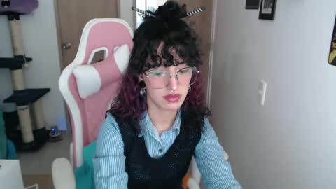 Snapshot of hell_666_xxx chatting on January 2025 07:53:01 PM cher online show from January 2025 07:53:01 PM