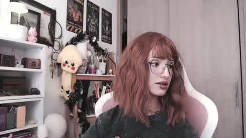 Snapshot of hell_666_xxx chatting on September 2025 12:45:02 AM cher online show from September 2025 12:45:02 AM