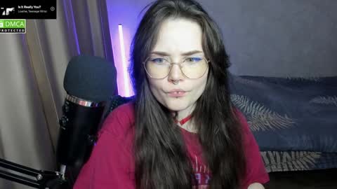 Snapshot of hell_hotline chatting on December 2024 11:09:01 PM Red online show from December 2024 11:09:01 PM