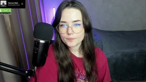 Snapshot of hell_hotline chatting on December 2024 09:54:01 PM Red online show from December 2024 09:54:01 PM