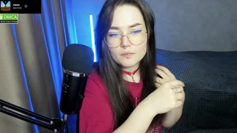 Snapshot of hell_hotline chatting on January 2025 08:42:01 PM Red online show from January 2025 08:42:01 PM