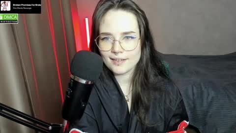 Snapshot of hell_hotline chatting on February 2025 07:41:01 PM Red online show from February 2025 07:41:01 PM