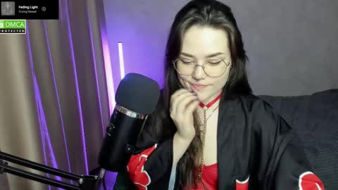 Snapshot of hell_hotline chatting on March 2025 06:00:02 PM Red online show from March 2025 06:00:02 PM