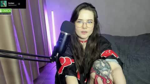 Snapshot of hell_hotline chatting on March 2025 09:04:02 PM Red online show from March 2025 09:04:02 PM