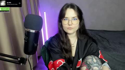 Snapshot of hell_hotline chatting on March 2025 06:08:02 PM Red online show from March 2025 06:08:02 PM