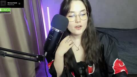 Snapshot of hell_hotline chatting on March 2025 09:11:02 PM Red online show from March 2025 09:11:02 PM