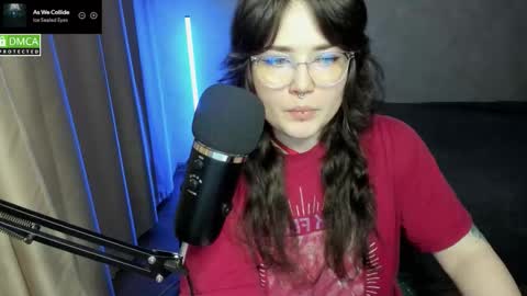 Snapshot of hell_hotline chatting on October 2025 06:52:02 PM Red online show from October 2025 06:52:02 PM