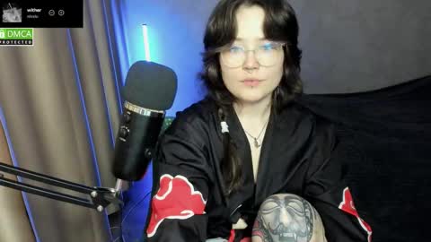 Snapshot of hell_hotline chatting on November 2025 06:52:02 PM Red online show from November 2025 06:52:02 PM