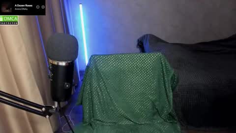 Snapshot of hell_hotline chatting on November 2025 06:34:01 PM Red online show from November 2025 06:34:01 PM