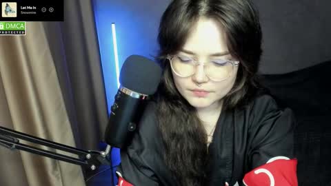 Snapshot of hell_hotline chatting on January 2026 07:52:01 PM Red online show from January 2026 07:52:01 PM