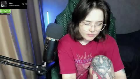 Snapshot of hell_hotline chatting on February 2026 06:57:02 PM Red online show from February 2026 06:57:02 PM