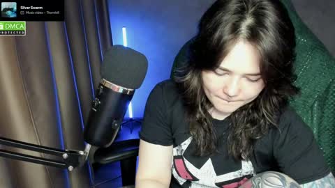 Red online show from May 2026 07:54:02 PM