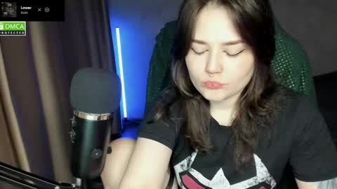 Red online show from May 2026 07:01:01 PM