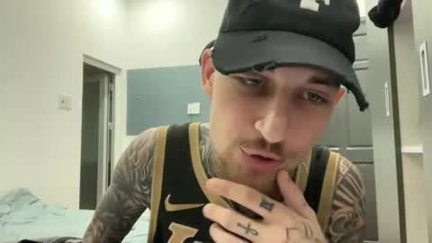 hellacozy online show from November 2025 05:59:01 PM